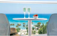 А в Протарасе сейчас +27°С! FUN&SUN Vangelis Hotel & Suite 4* - вылет 16.10 на 8 дней/7 ночей