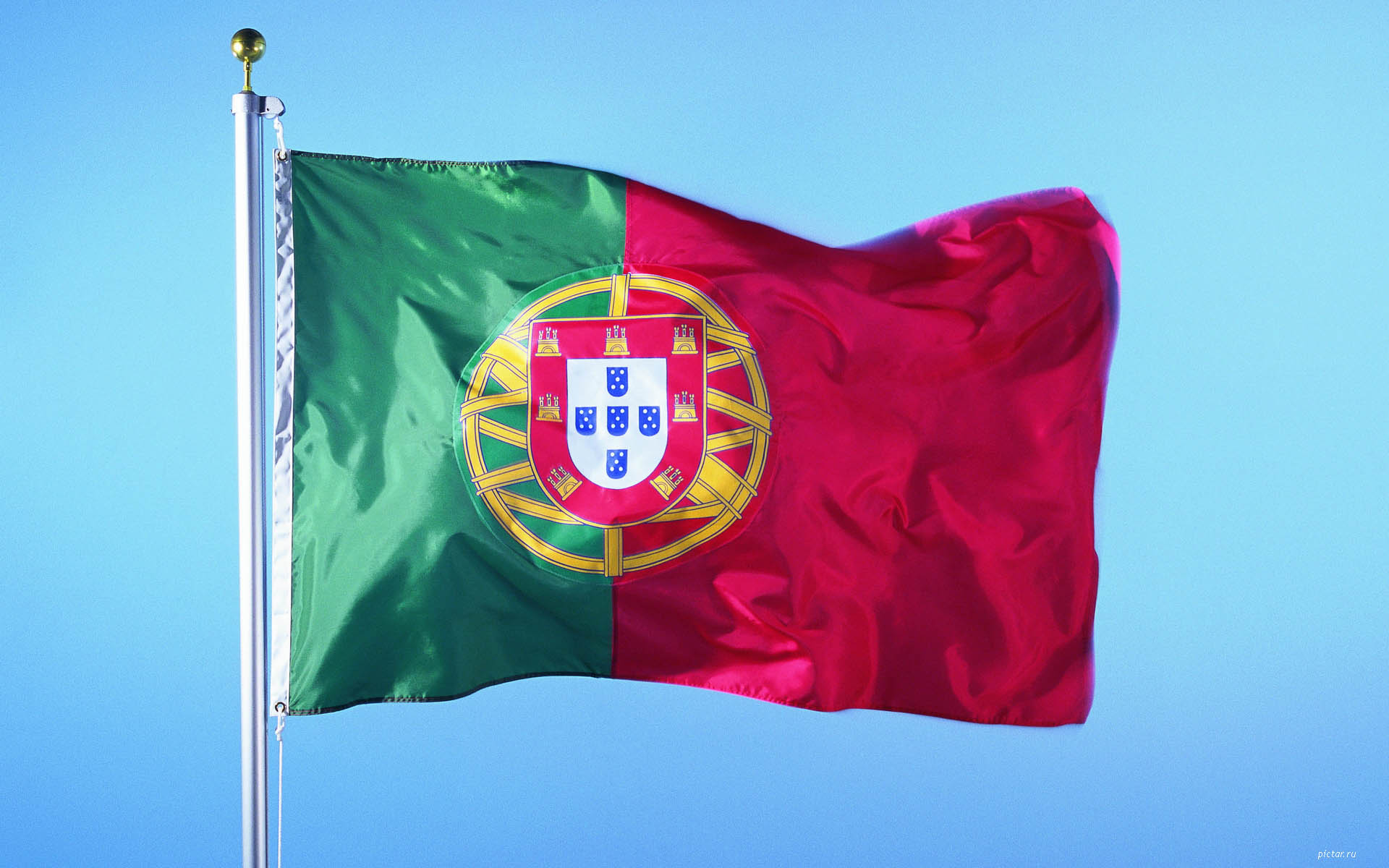 Португалия упрощает оформление виз